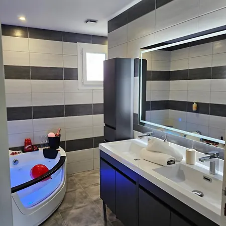 Magnifique Maison Avec Baignoire Balneo * Cornebarrieu