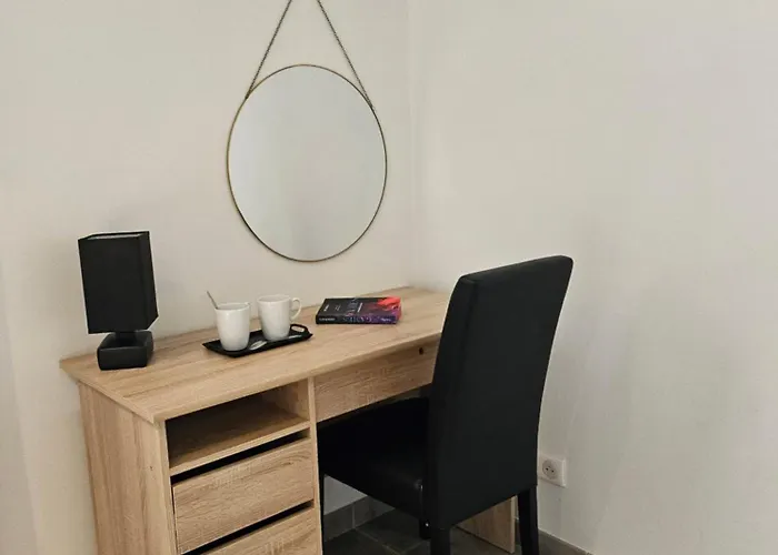 Avec Baignoire Balneo Veranda & Jardin Cornebarrieu