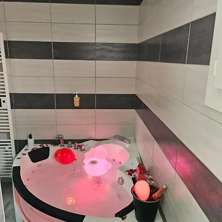 Avec Baignoire Balneo Veranda & Jardin קורנבאריו